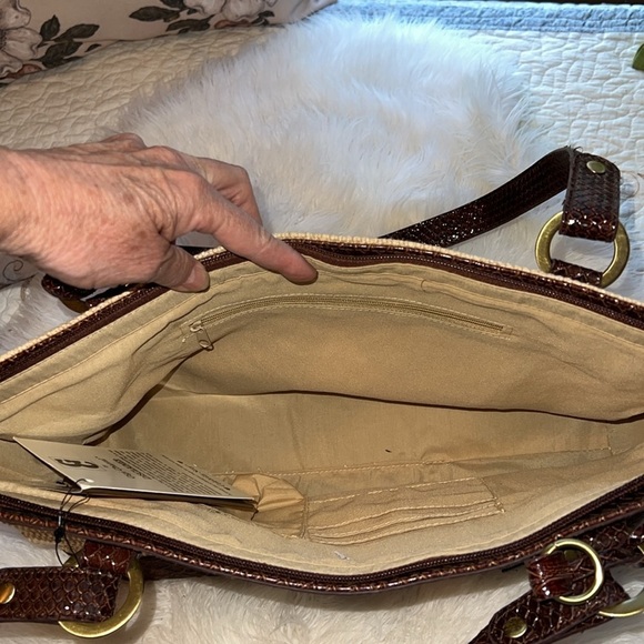 NWT Gigi Chantal Handbag Purse Faux Alligator Trim - Picture 8 of 9